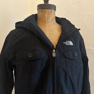 North Face Women’s Lightweight Waterproof Jacket